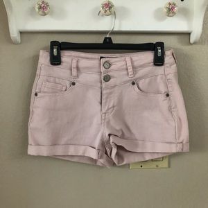 pink shorts